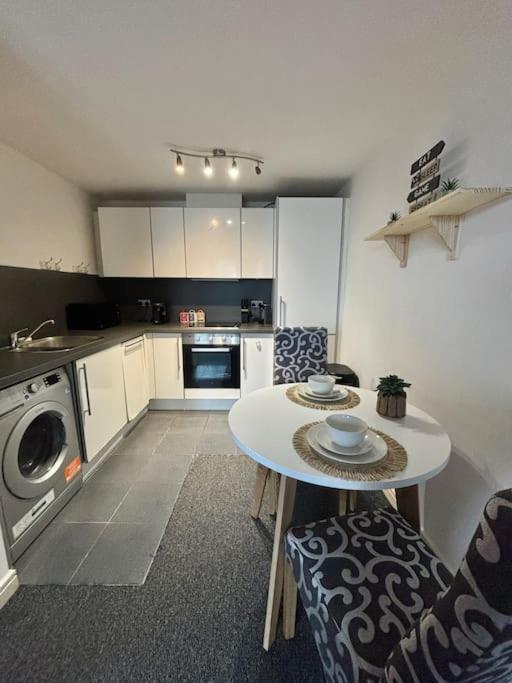 Luxury Apartment In The Heart Of Birmingham City! Екстериор снимка