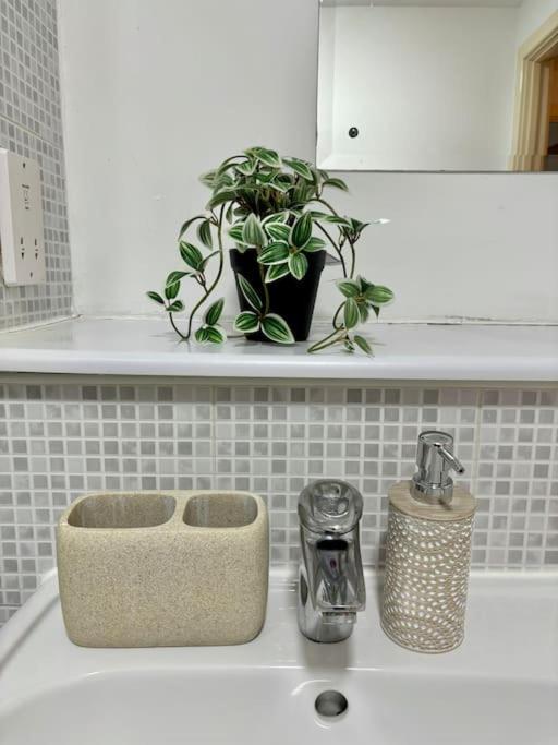 Luxury Apartment In The Heart Of Birmingham City! Екстериор снимка